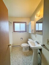 2155 S Fountain Ave in Appleton, WI - Building Photo - Building Photo