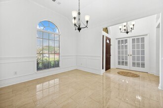 10323 Otter Cir in Baytown, TX - Building Photo - Building Photo