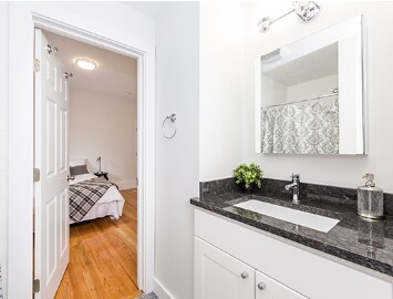 27 Knapp St, Unit D-14 in Somerville, MA - Foto de edificio