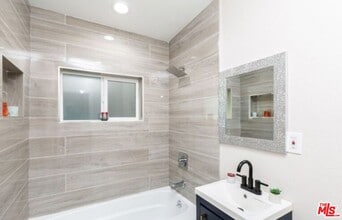 526 W Ash Ave in Fullerton, CA - Building Photo - Building Photo