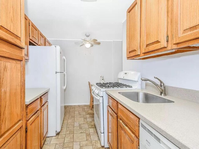 property at 5601 Riverdale Ave