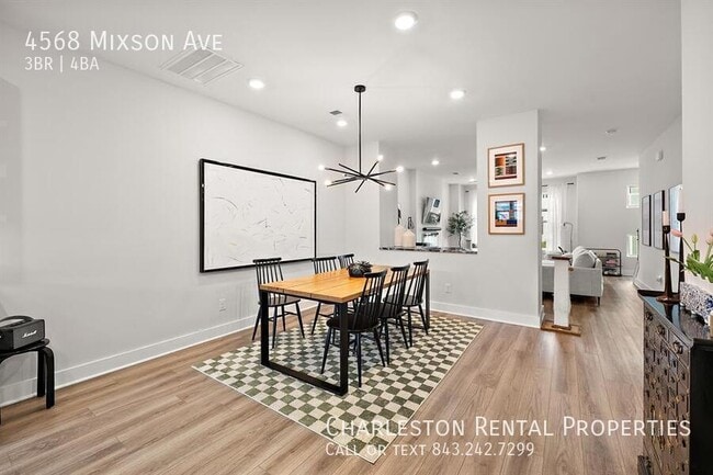 4568 Mixson Ave in North Charleston, SC - Building Photo - Building Photo