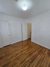 530 W B St in Lebanon, OR - Foto de edificio - Building Photo