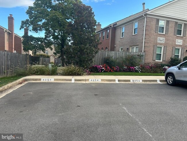 4054 Norbeck Square Dr, Unit B in Rockville, MD - Building Photo - Building Photo