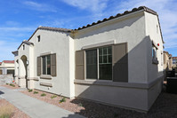 Villas at Chandler Heights in Chandler, AZ - Foto de edificio - Building Photo