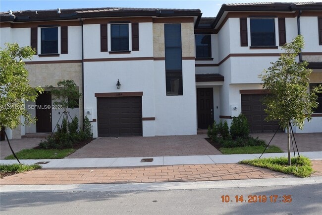 3384 W 100th Terrace