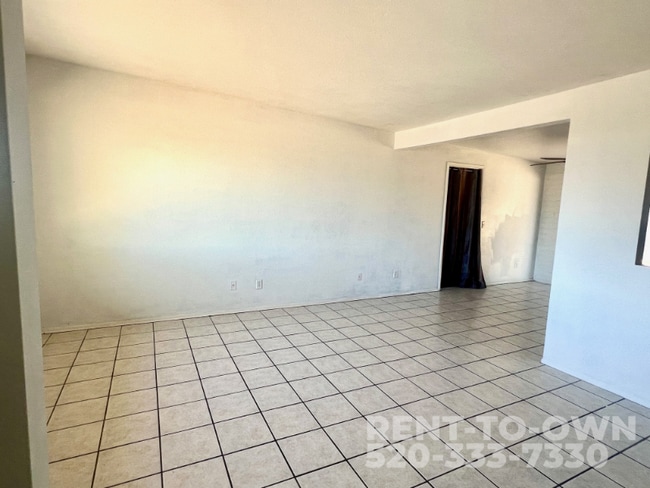 2328 W Las Lomitas in Tucson, AZ - Building Photo - Building Photo