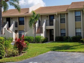 4440 Weybridge St in Sarasota, FL - Building Photo - Building Photo