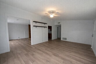 7 Carol Ct in Brookshire, TX - Building Photo - Building Photo