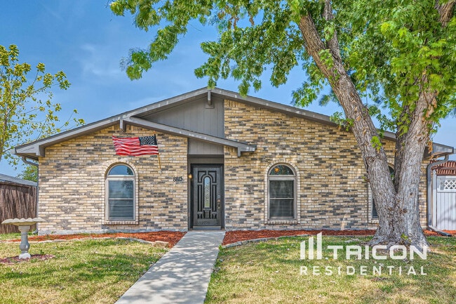 8813 Willowbrook Dr in Rowlett, TX - Building Photo - Building Photo