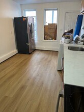 672 Washington St, Unit 675-1 in Brookline, MA - Foto de edificio - Building Photo