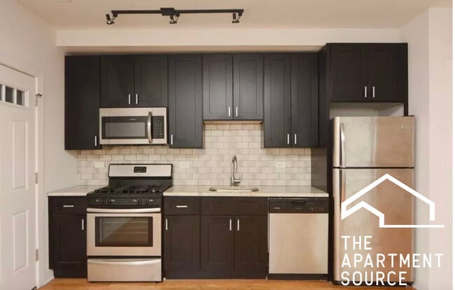 property at 2203 W Eastwood Ave
