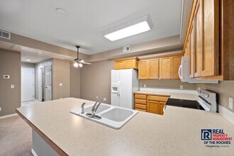 Charming Main Floor Condo in Water Valley in Windsor, CO - Building Photo - Building Photo