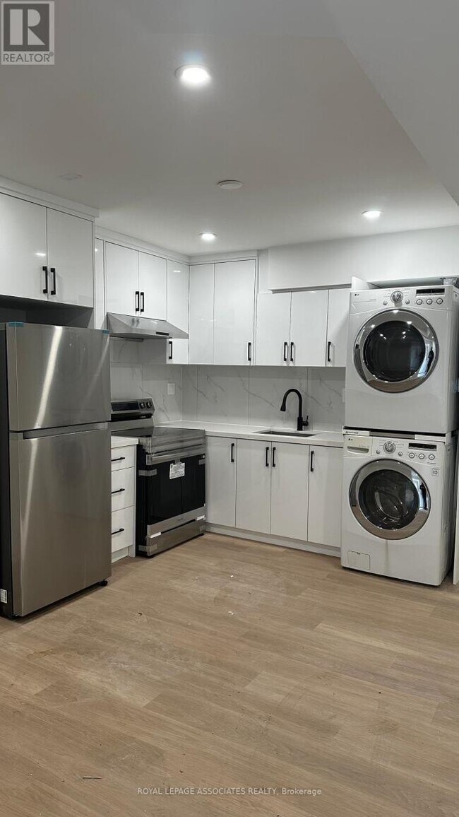 19 Church St in Toronto, ON - Building Photo - Building Photo