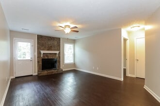 6112 Chaseland Rd in Rex, GA - Building Photo - Building Photo