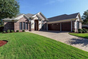 6912 Shady View Ct in Sachse, TX - Building Photo