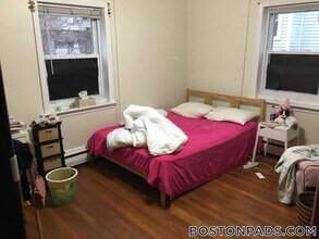 4 President Terrace, Unit 1 in Boston, MA - Building Photo - Building Photo