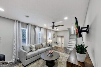 3715 Clearwater Dr in College Park, GA - Building Photo - Building Photo