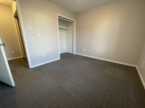 350 Stone Creek Dr in Goshen, IN - Building Photo - Building Photo