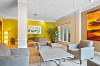 1501 Clairmont Rd in Decatur, GA - Building Photo - Building Photo