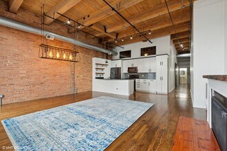 1243 S Wabash Ave in Chicago, IL - Building Photo - Building Photo