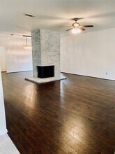75 E Village Knoll Cir in The Woodlands, TX - Building Photo - Building Photo