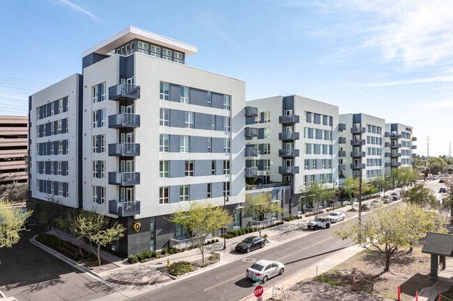 Hudson on Farmer in Tempe, AZ - Building Photo - Building Photo