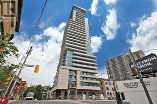 181 Bedford Rd in Toronto, ON - Building Photo