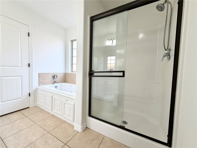 property at 2912 S D Pl