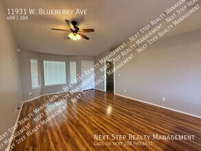 11931 W Blueberry Ave in Nampa, ID - Building Photo - Building Photo