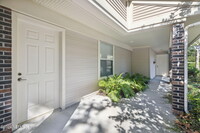 13718 Wm Davis Pkwy in Jacksonville, FL - Building Photo - Building Photo