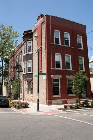 property at 1514 N Honore St
