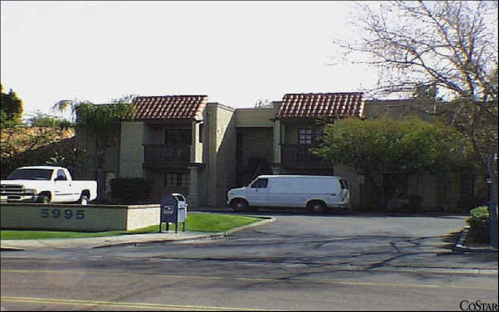 Scottsdale Crossing in Scottsdale, AZ - Foto de edificio