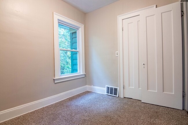 14441 Superior Ave in Cleveland Heights, OH - Building Photo - Building Photo