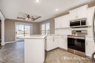 801 SE Hocker Ct in Lee's Summit, MO - Building Photo - Building Photo