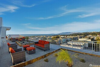 3945 Judah St in San Francisco, CA - Foto de edificio - Building Photo