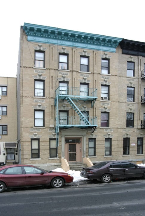 269 Albany Ave in Brooklyn, NY - Building Photo