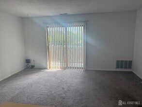 1908 Ravens Crest Dr in Plainsboro, NJ - Building Photo - Building Photo