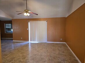 7218 Oriole St in Texas City, TX - Building Photo - Building Photo