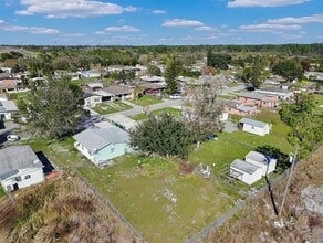 42 Princeton Ave in Frostproof, FL - Building Photo - Building Photo