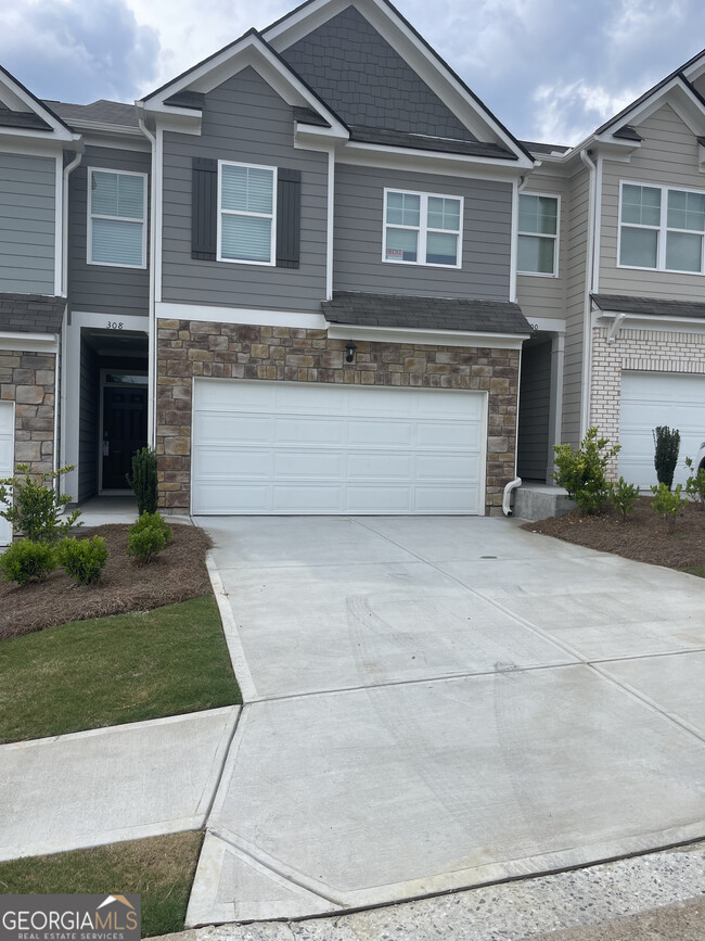property at 308 Stoneybrook Dr