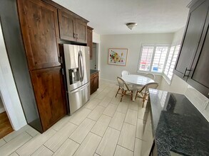 429 W 2700 S, Unit B in Bountiful, UT - Building Photo - Building Photo