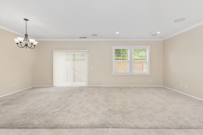 7353 Ellena W in Rancho Cucamonga, CA - Foto de edificio - Building Photo