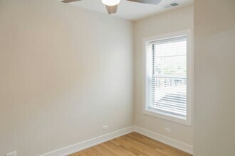 3529.5 N Broadway in Chicago, IL - Building Photo - Building Photo