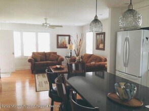 443 Euclid Ave in Manasquan, NJ - Foto de edificio - Building Photo