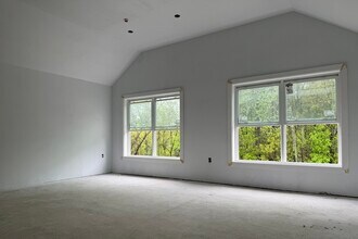 251 Sladen St in Dracut, MA - Building Photo - Building Photo