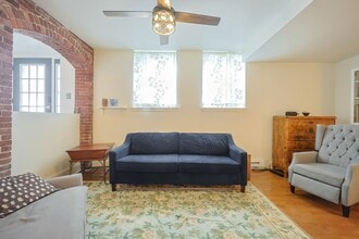 8 Summer St in Gloucester, MA - Building Photo - Building Photo