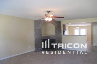 4600 Trillium Fields Dr in Charlotte, NC - Building Photo - Building Photo