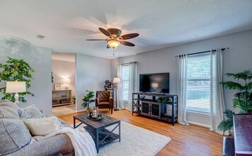 318 Apollo Dr in Wilmington, NC - Building Photo - Building Photo