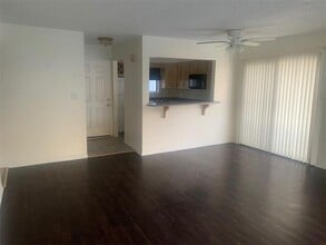 213 Golf Terrace in Daphne, AL - Building Photo - Building Photo